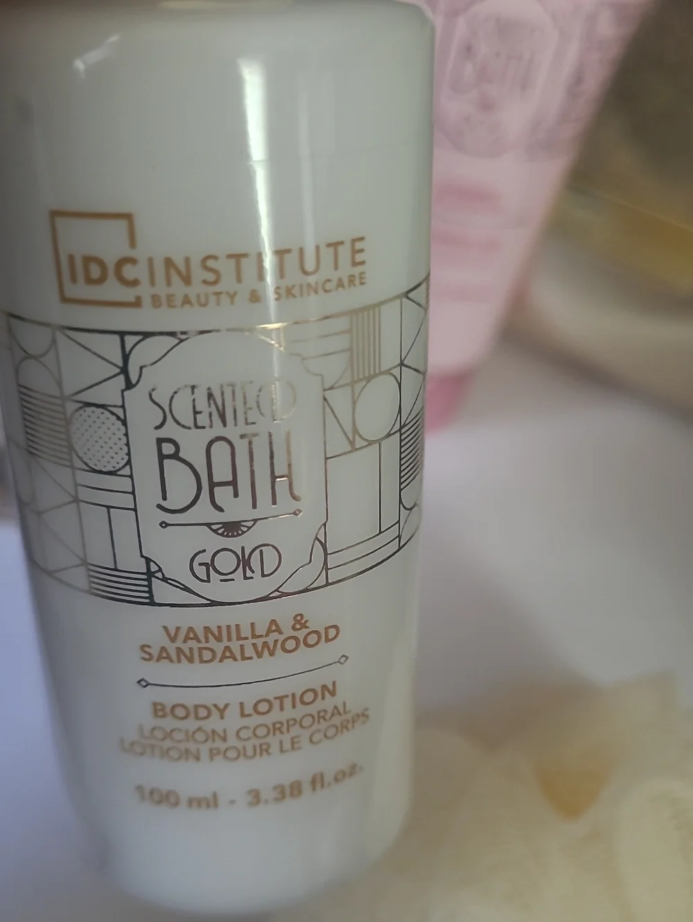 IDC Institute Scented Bath Gift Set - Pink & Gold